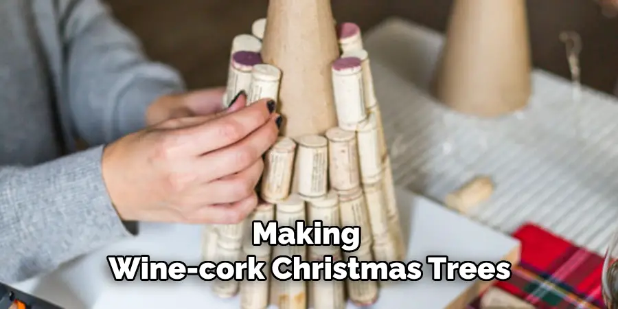Making Wine-cork Christmas Trees