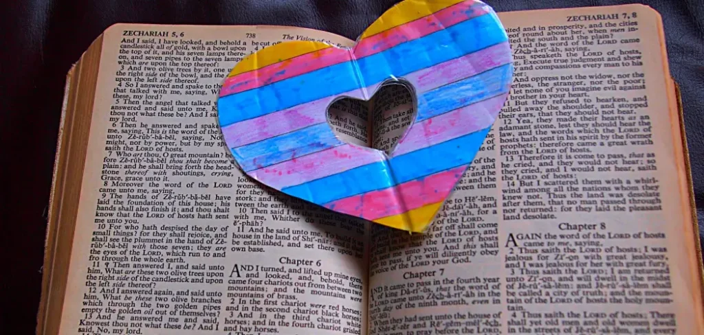 How to Make Heart Bookmark