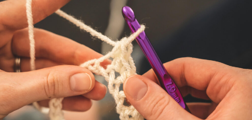 How to Make a Single Crochet Stitch