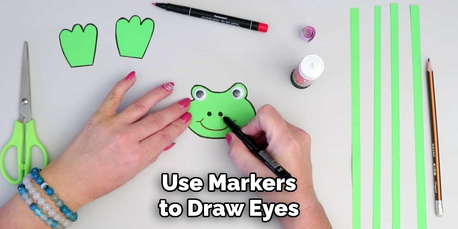 Use Markers to Draw Eyes