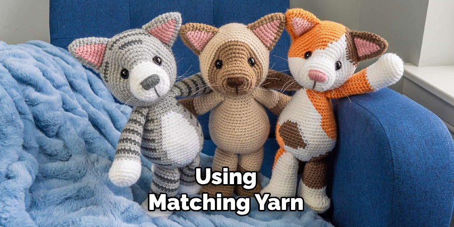 Using Matching Yarn