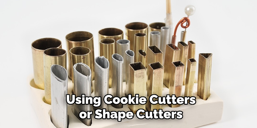 Using Cookie Cutters or Shape Cutters