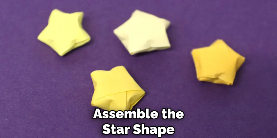 Assemble the
Star Shape