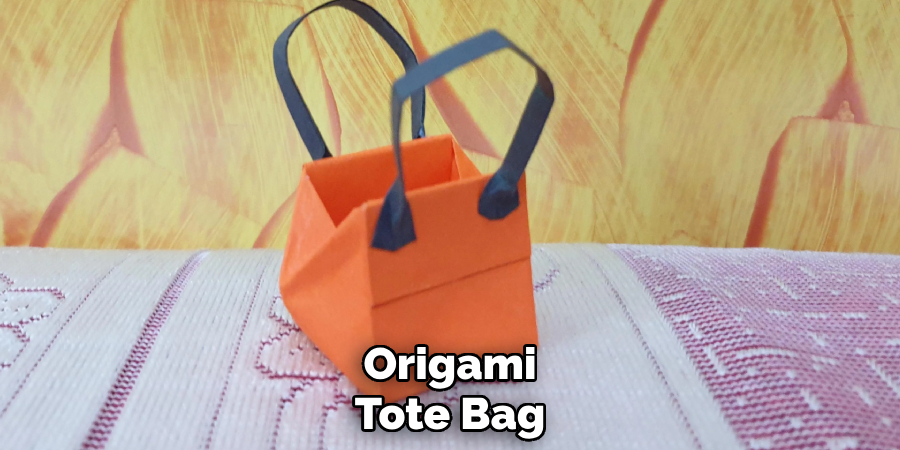Origami
Tote Bag