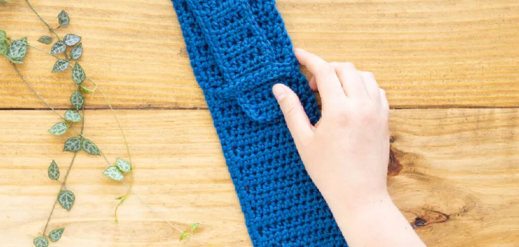 How to Crochet a Necktie
