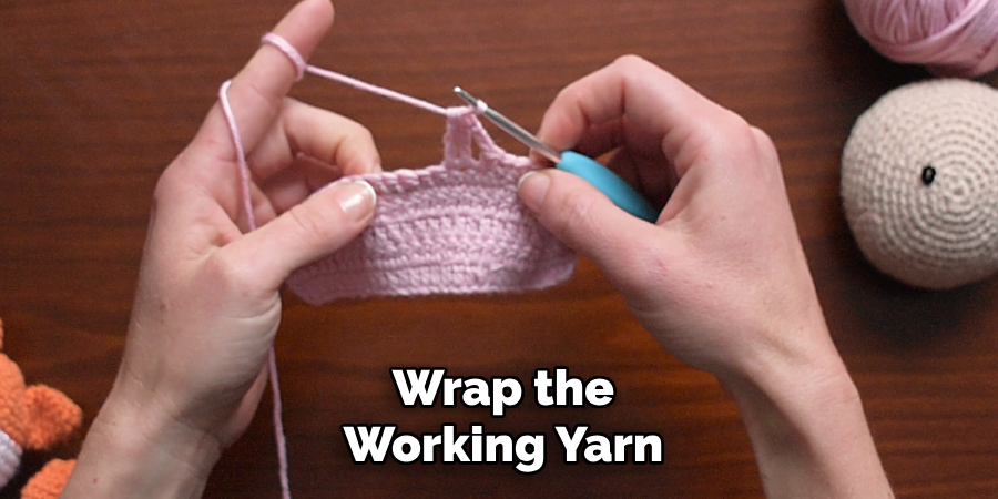 Wrap the Working Yarn