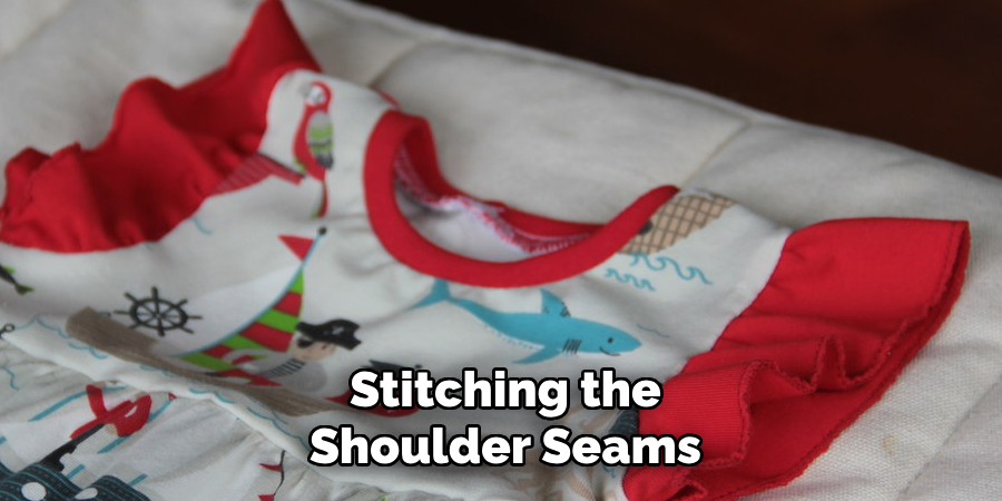 Stitching the Shoulder Seams