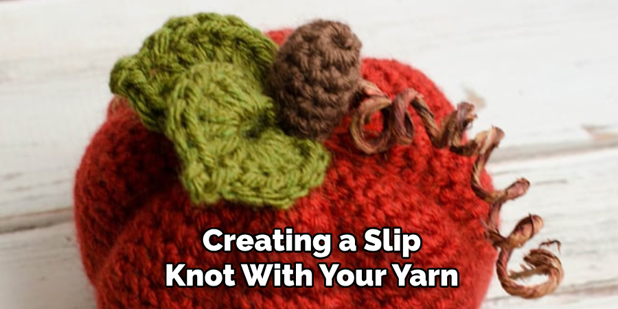 Creating a Slip Knot With Your Yarn