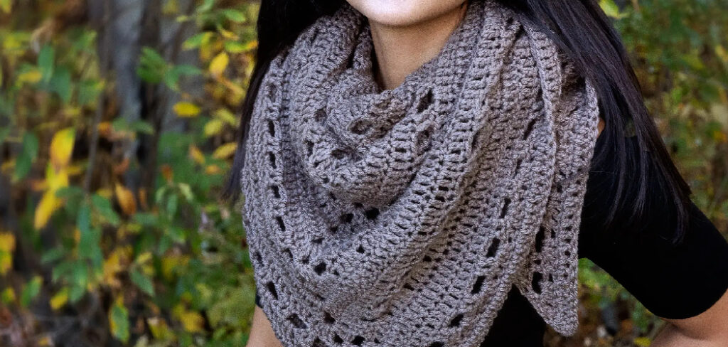 How to Crochet Triangle Shawl