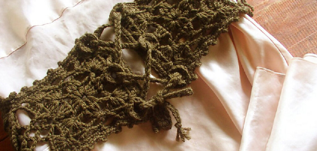 How to Crochet a Corset Belt