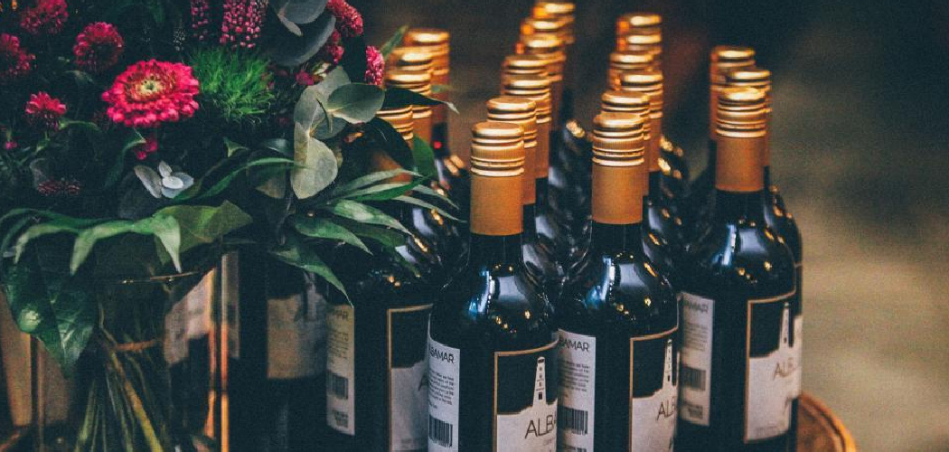 How to Make Wine Bottle Decorations