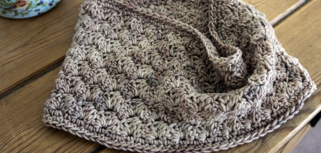 How to Crochet a Cowl